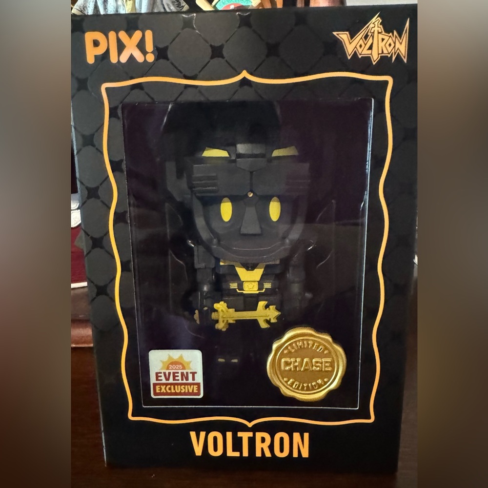 Thrilljoy PIX! Voltron Robot Chase Collectible Figure 2025 Event Edition Space